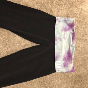 Pink yoga crop leggings